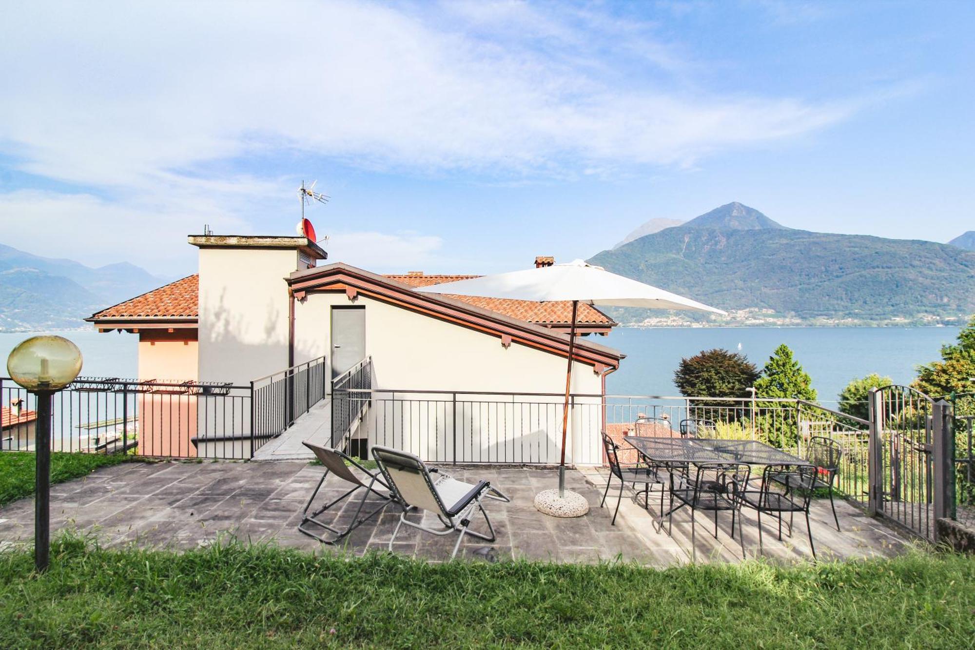 Appartamento Al Porto Pianello Del Lario Екстер'єр фото